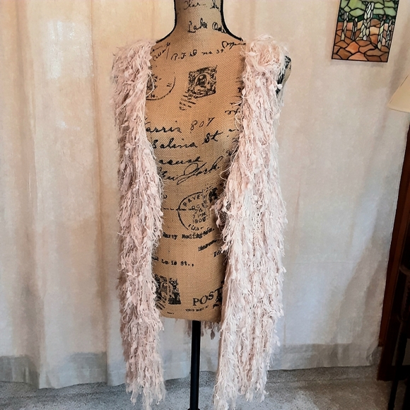 Long Beige Fringe Knit Vest with hook closure L/XL - Picture 5 of 11